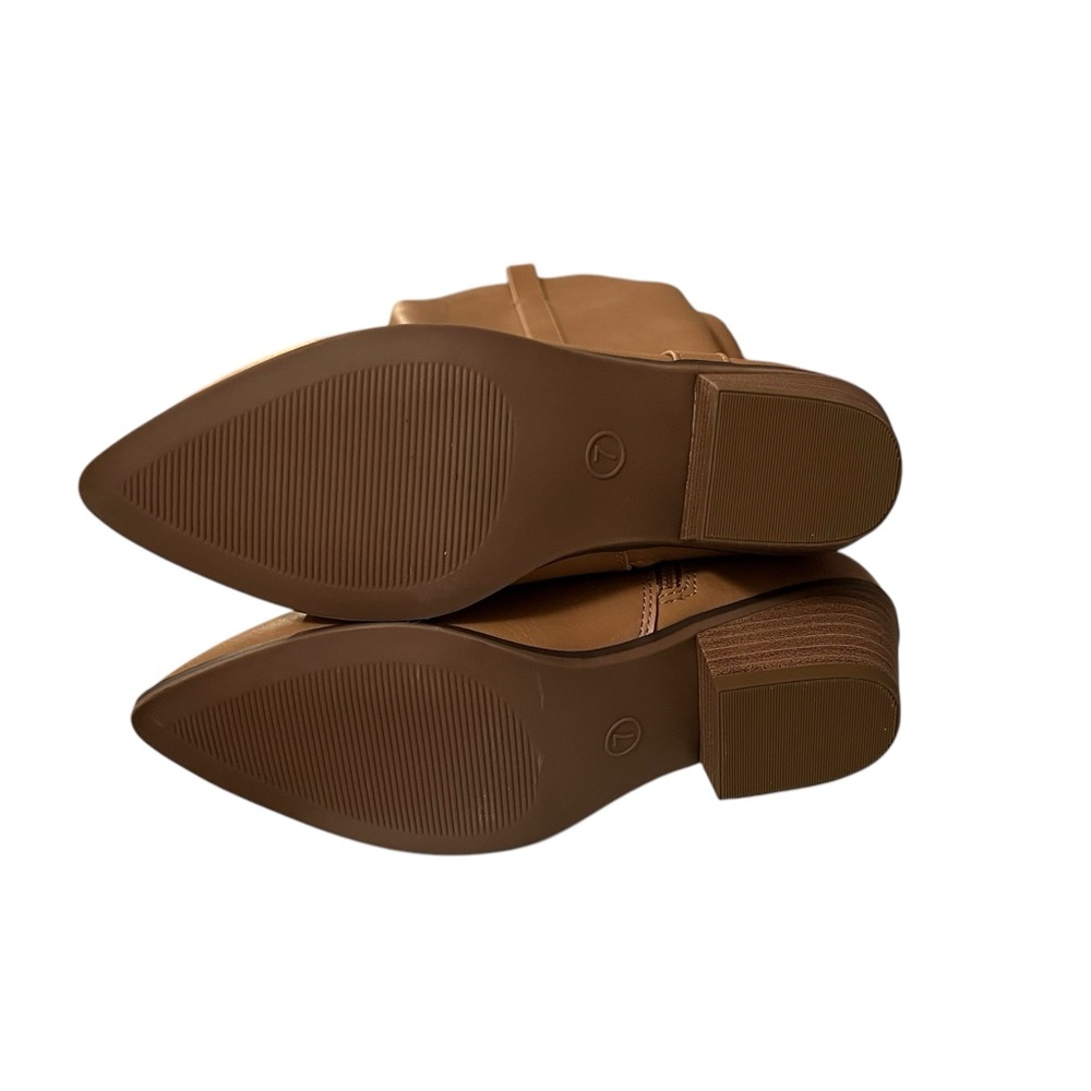 NWT Universal Thread Boots - Picture 7 of 8